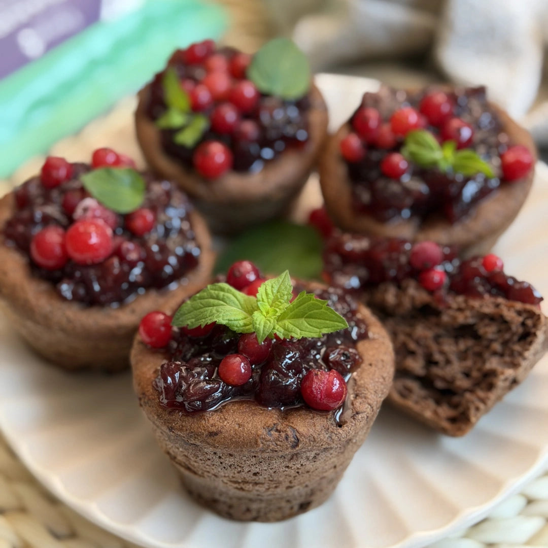 Low-Carb-Kakaomuffins mit cremigem Quark